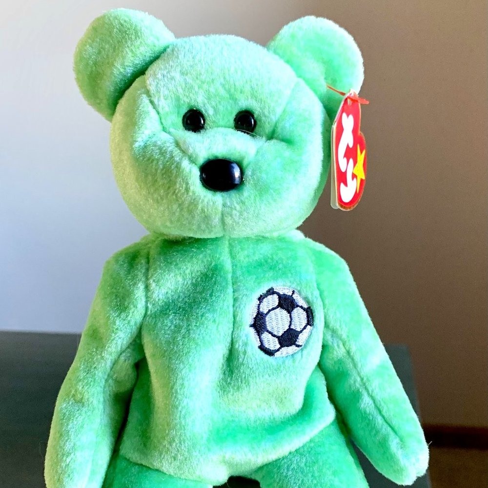 1999 4229 Retired Kicks Green Soccer Teddy Bear Plush Ty Beanie Baby MWMT
